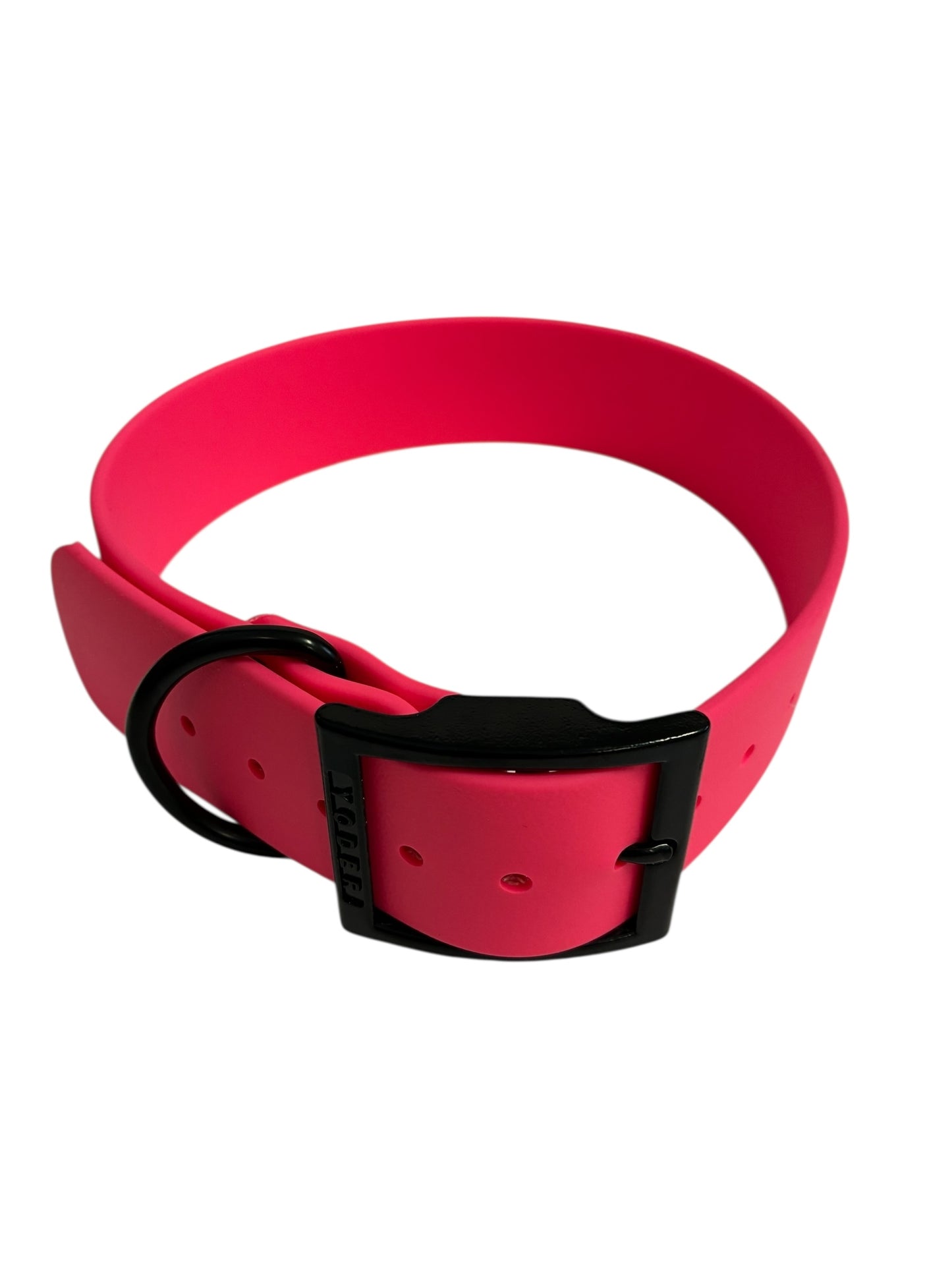 1 1/2" Beta Center Ring DIF 22" Collar w/ Black Hardware