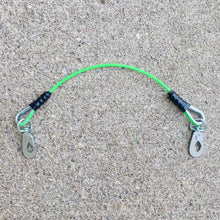 Load image into Gallery viewer, DOG SAFETY TRAVEL TIE-OUTS - dogs R treed
